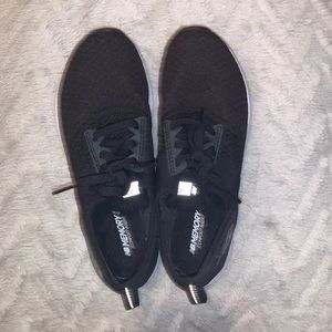 New Balance Black Sneakers
